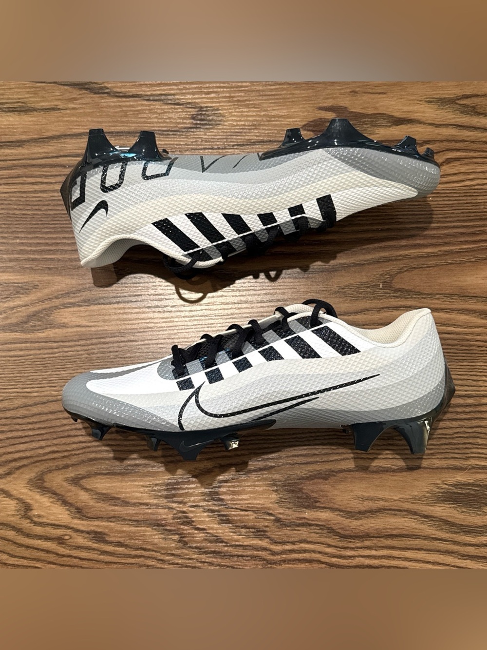 Size 10.5 Nike Vapor Edge Speed 360 Football Cleats White Photon Dust DQ5110-100